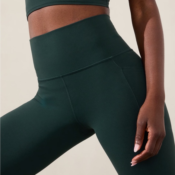 NWT SALUTATION STASH HIGH RISE LEGGING from Athleta in Cypress - Picture 5 of 9